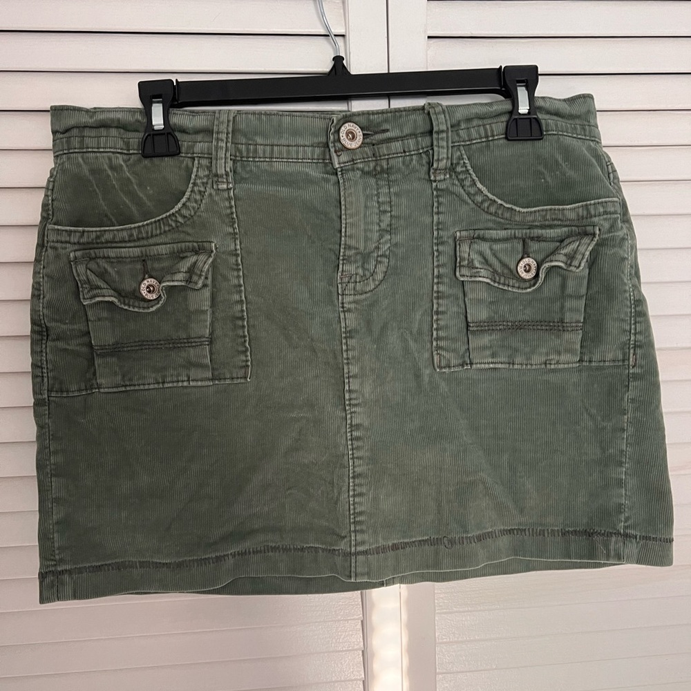 Woman's Olive Green Old Navy Corduroy Skirt Size 8